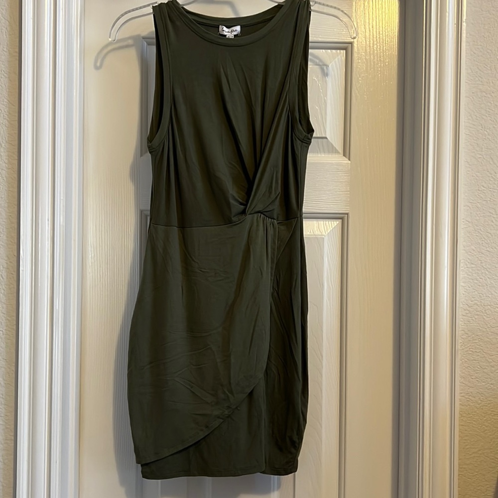 Woman’s Love Fire Olive green dress, Size XS (jr) NWT